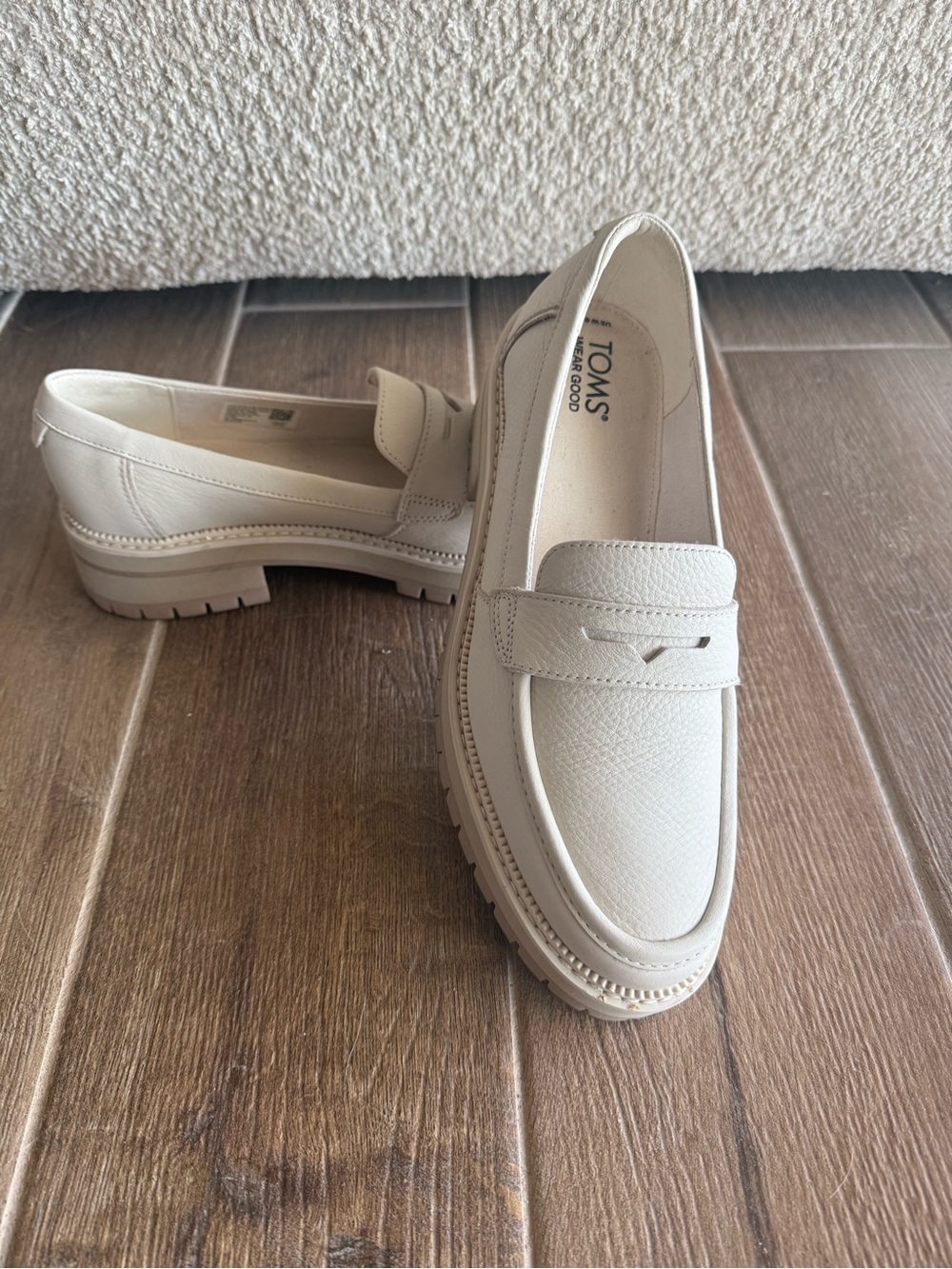 Toms Cream Leather Lug Sole Loafers